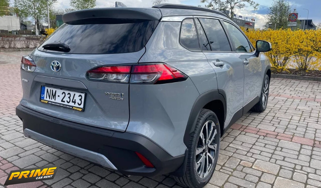 Toyota Corolla Cross Hybrid1