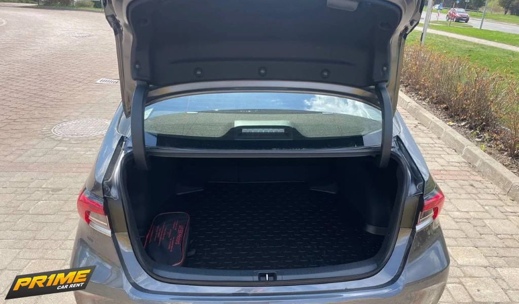 Toyota Corolla Sedan Hybrid4